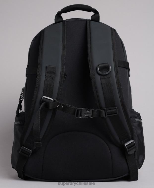 hombres Superdry negro mochila con gráfico de lona de montaña 2R68Z1619