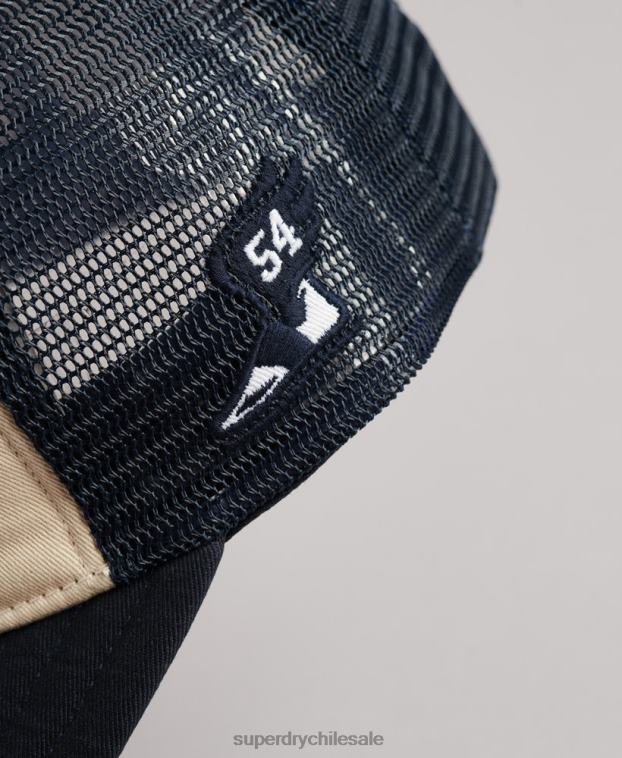 hombres Superdry crema gorra trucker clásica 2R68Z1791