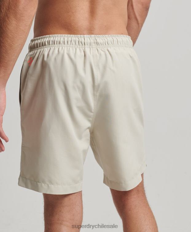 hombres Superdry beige shorts de baño reciclados core sport de 17 pulgadas 2R68Z403
