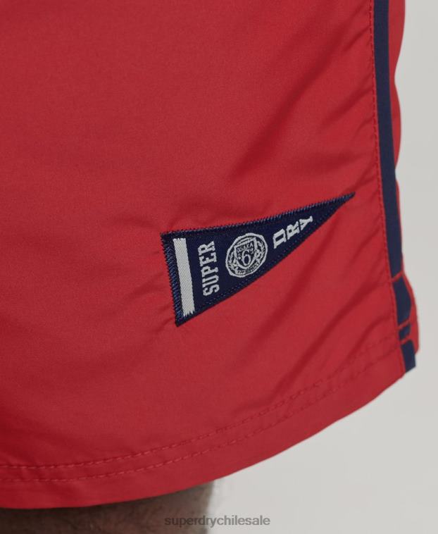 hombres Superdry rojo shorts de baño vintage reciclados universitarios 2R68Z413