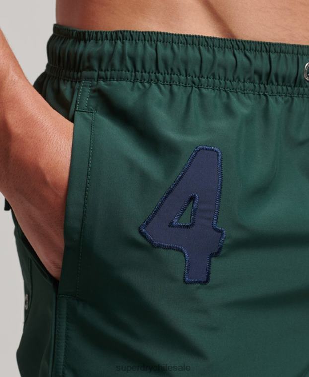 hombres Superdry verde shorts de playa de polo reciclado 2R68Z394