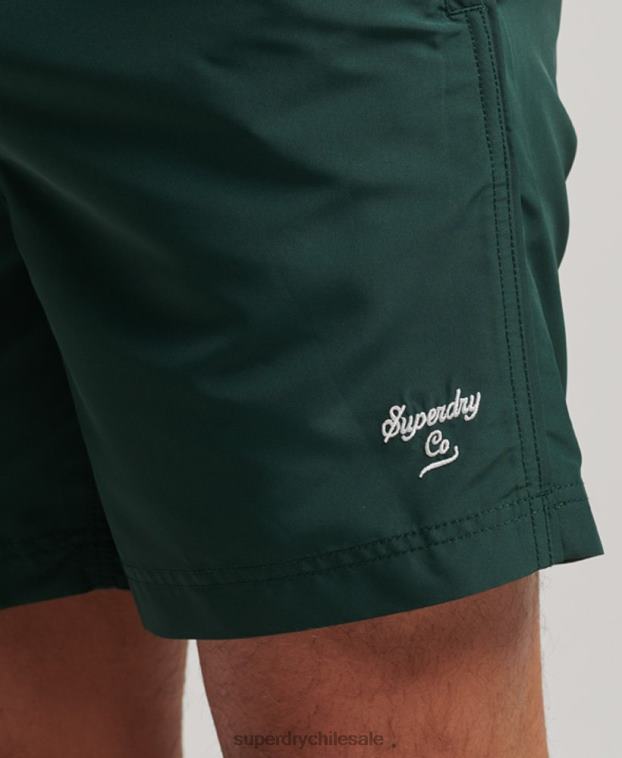 hombres Superdry verde shorts de playa de polo reciclado 2R68Z394