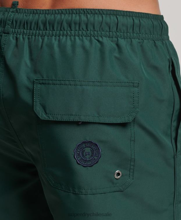 hombres Superdry verde shorts de playa de polo reciclado 2R68Z394