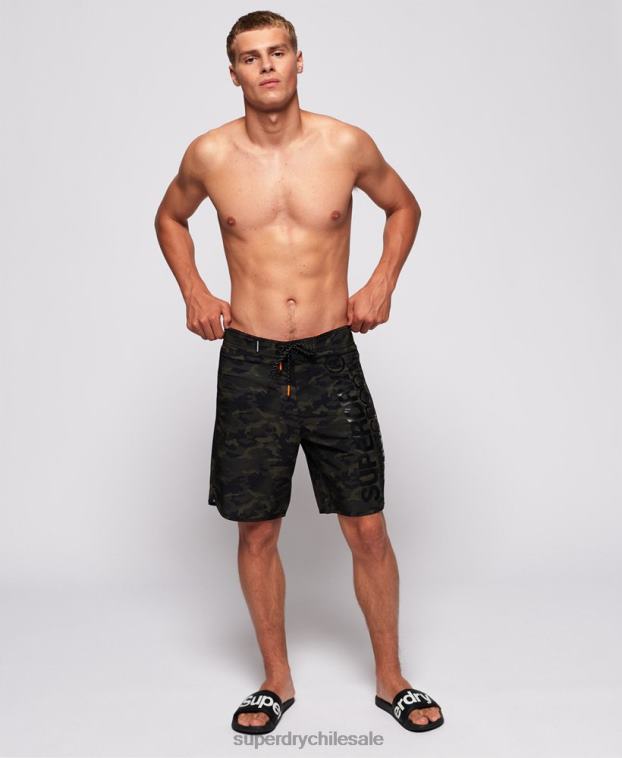 hombres Superdry verde shorts de playa para aguas profundas 2R68Z449
