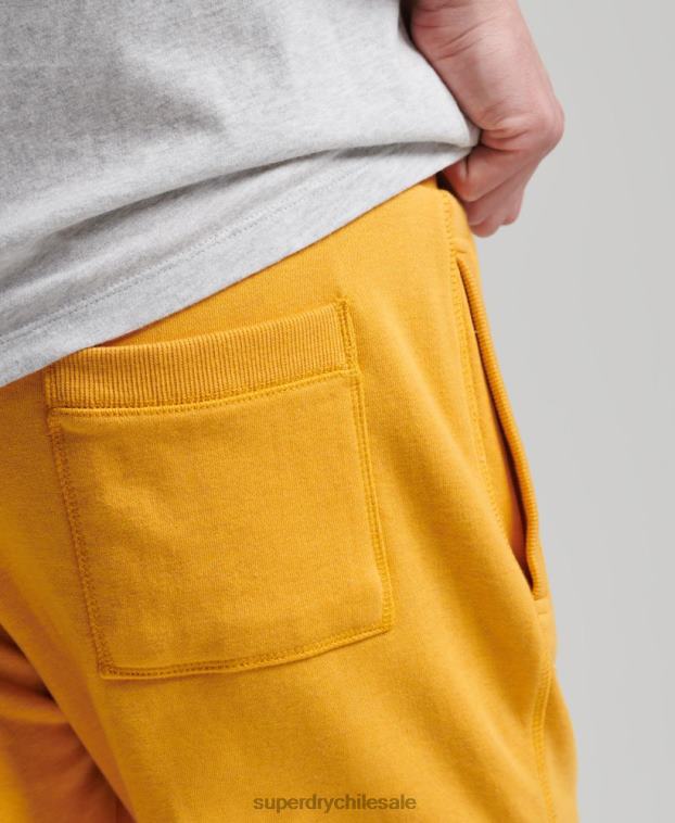 hombres Superdry amarillo shorts de algodón orgánico con logo vintage 2R68Z363
