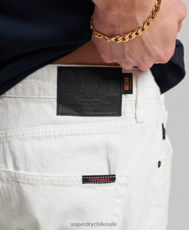 hombres Superdry blanco pantalones cortos rectos 2R68Z52