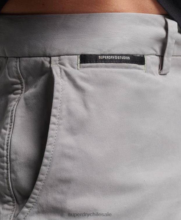 hombres Superdry gris claro shorts chinos de algodón orgánico 2R68Z349