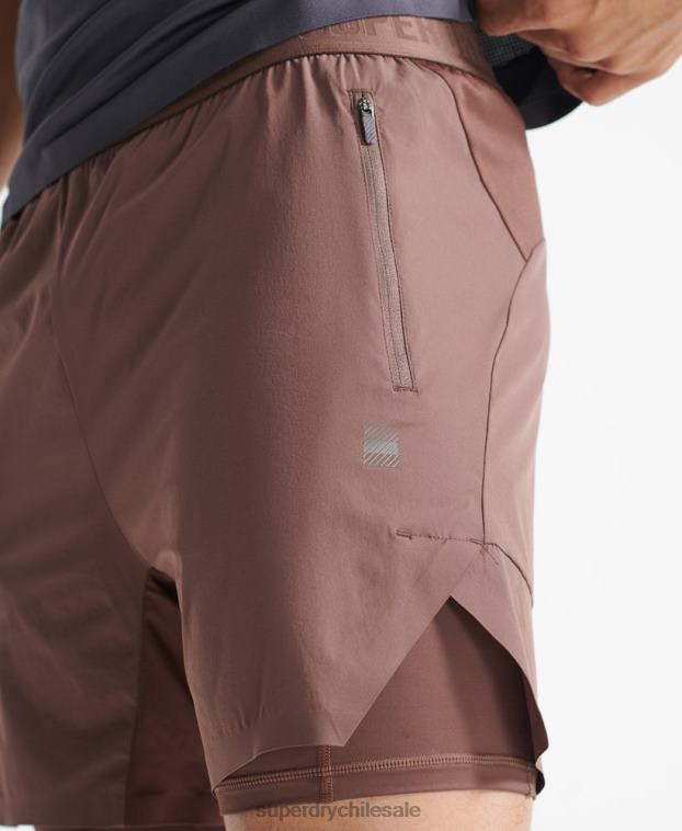 hombres Superdry marrón pantalones cortos de capa premium de tren 2R68Z5377