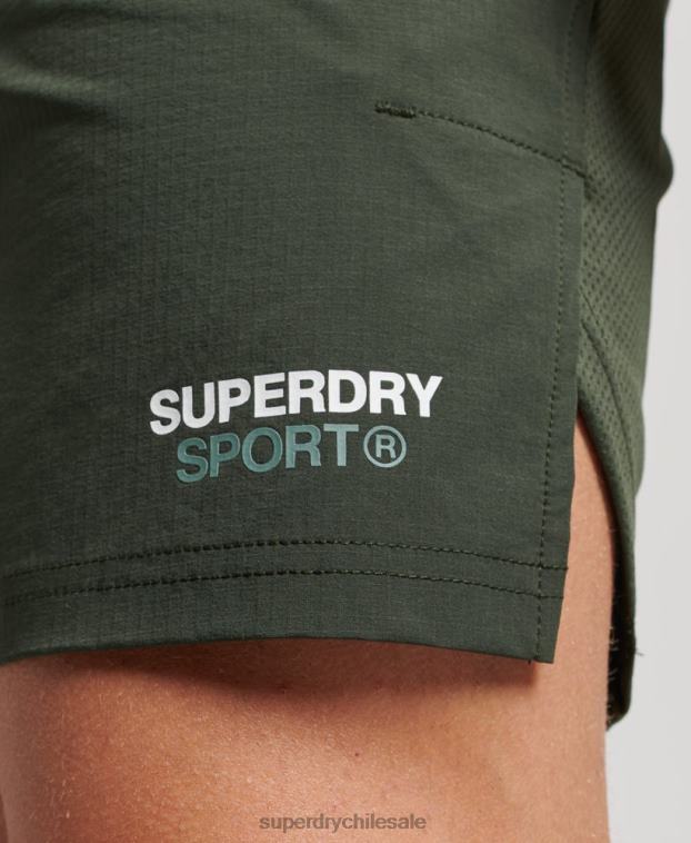hombres Superdry verde pantalones cortos híbridos de tren 2R68Z1412