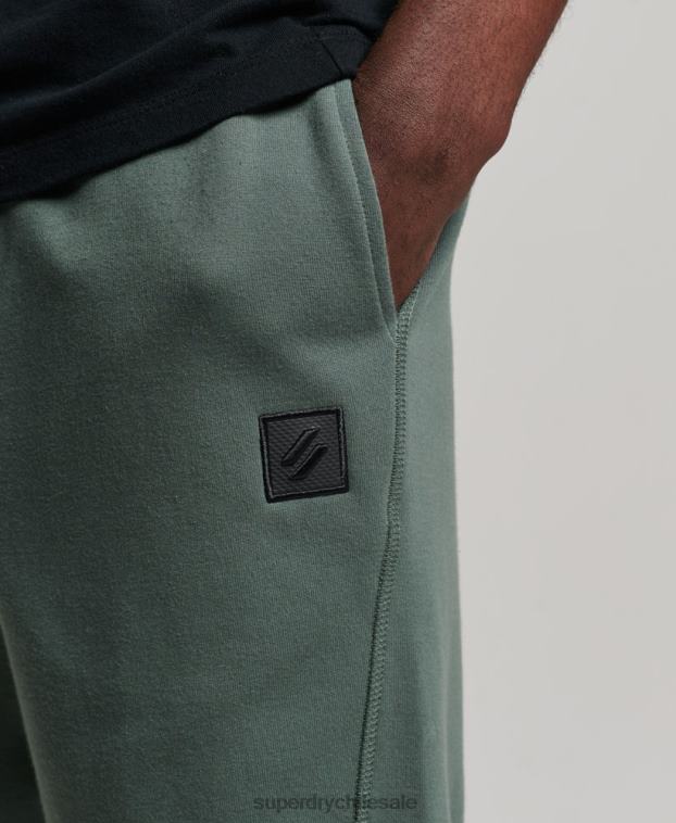 hombres Superdry verde pantalones cortos tecnológicos 2R68Z345