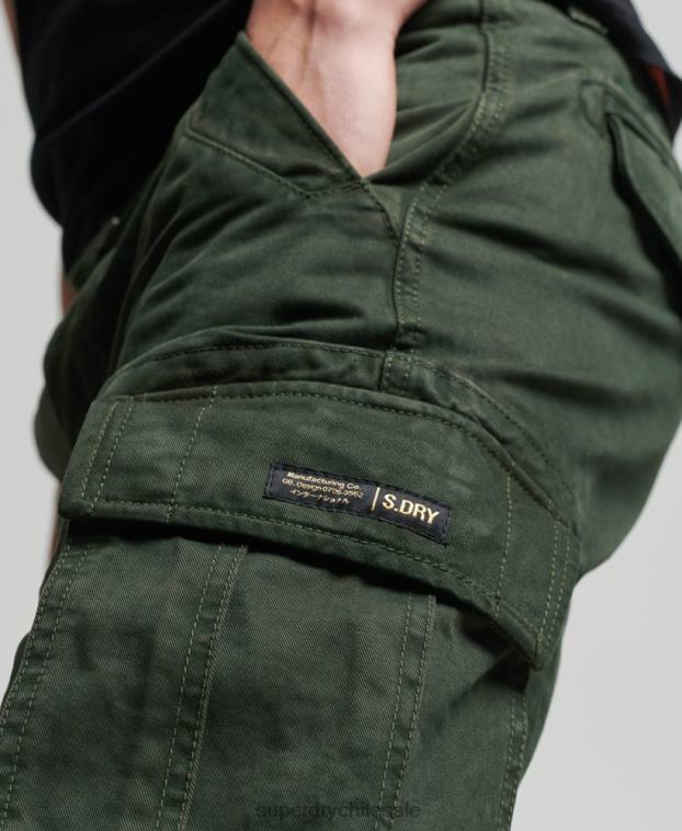 hombres Superdry verde shorts cargo heavy de algodón orgánico con núcleo vintage 2R68Z342