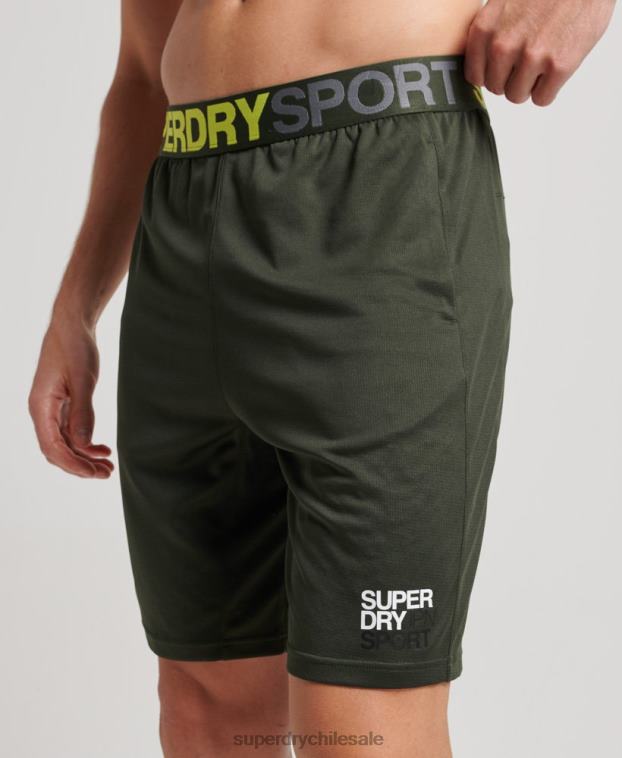 hombres Superdry verde shorts holgados básicos 2R68Z1404