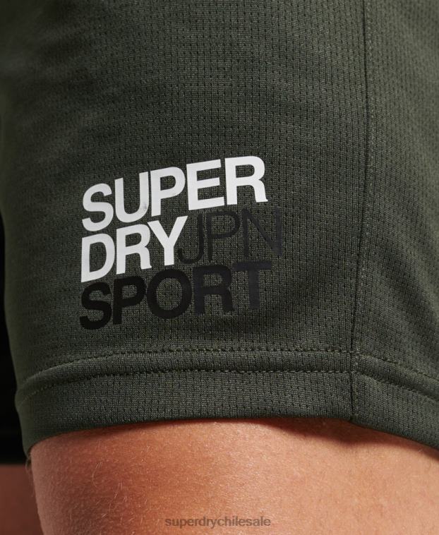 hombres Superdry verde shorts holgados básicos 2R68Z1404