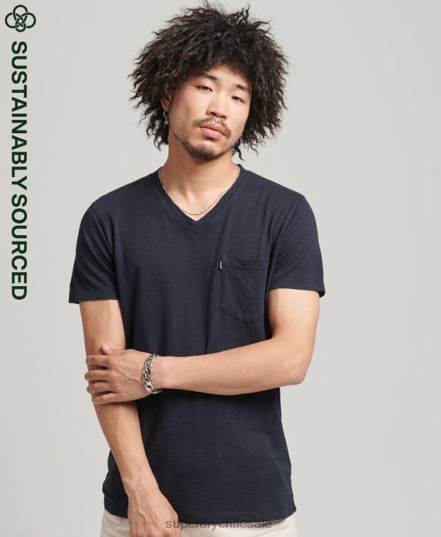 hombres Superdry Armada camiseta de algodón orgánico con cuello de pico y bolsillo flameado 2R68Z4807