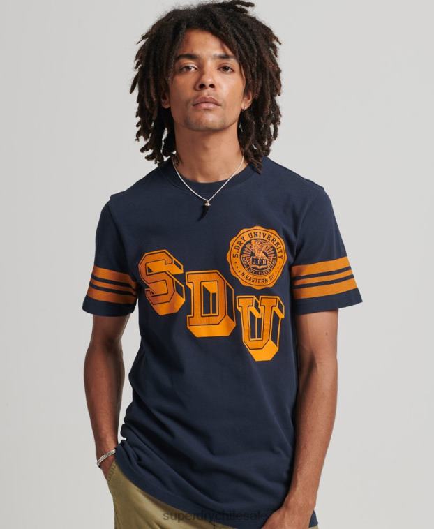 hombres Superdry Armada playera atlética con estampado universitario 2R68Z4875