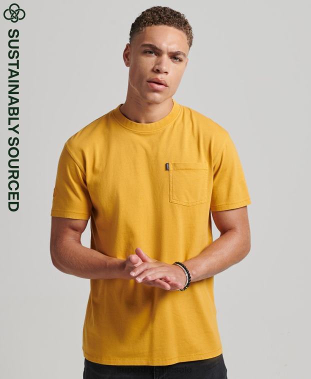 hombres Superdry amarillo camiseta de algodón orgánico con bolsillo 2R68Z4806