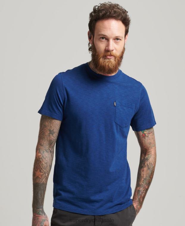 hombres Superdry azul camiseta de algodón orgánico con cuello redondo y bolsillo flameado 2R68Z4884
