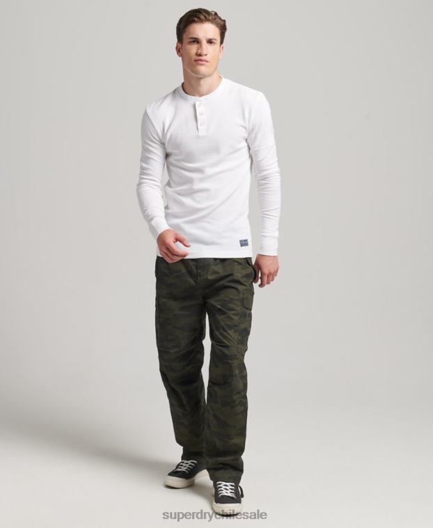 hombres Superdry blanco top de manga larga con cuello tunecino y diseño waffle de algodón orgánico 2R68Z1463