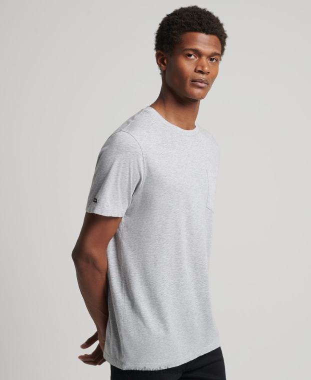 hombres Superdry gris claro camiseta de algodón orgánico con cuello redondo y bolsillo flameado 2R68Z4833