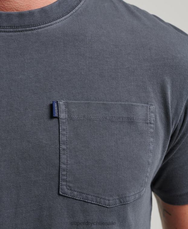 hombres Superdry gris oscuro camiseta de algodón orgánico con bolsillo 2R68Z4938