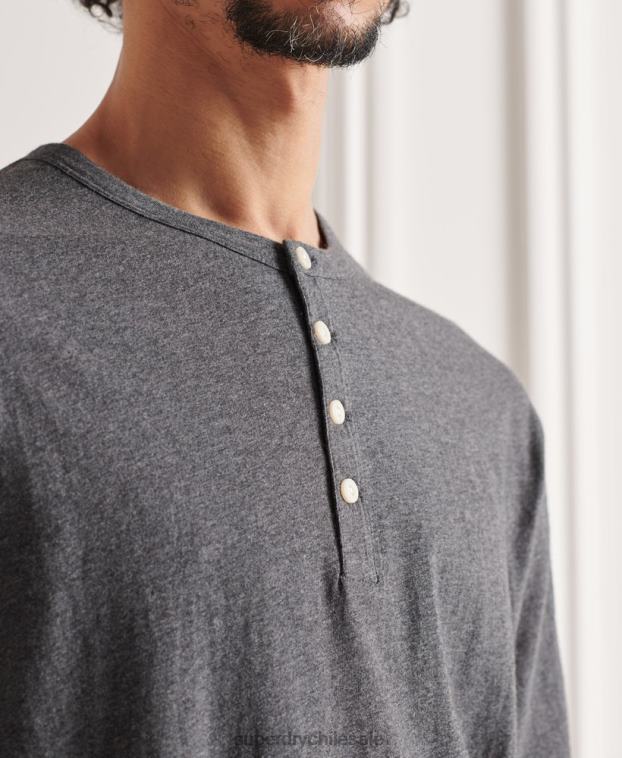 hombres Superdry gris oscuro camiseta henley esencial ligera de algodón orgánico 2R68Z6421