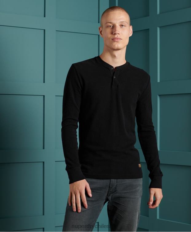 hombres Superdry negro top henley micro textura 2R68Z1588