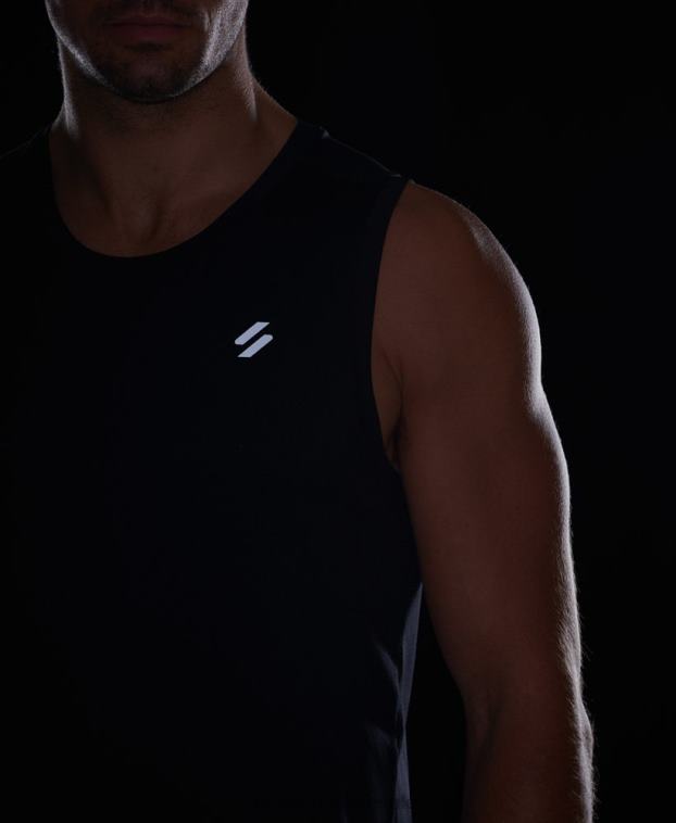 hombres Superdry negro correr chaleco 2R68Z5396