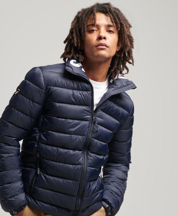 hombres Superdry Armada chaqueta acolchada con logo clásico 2R68Z4654