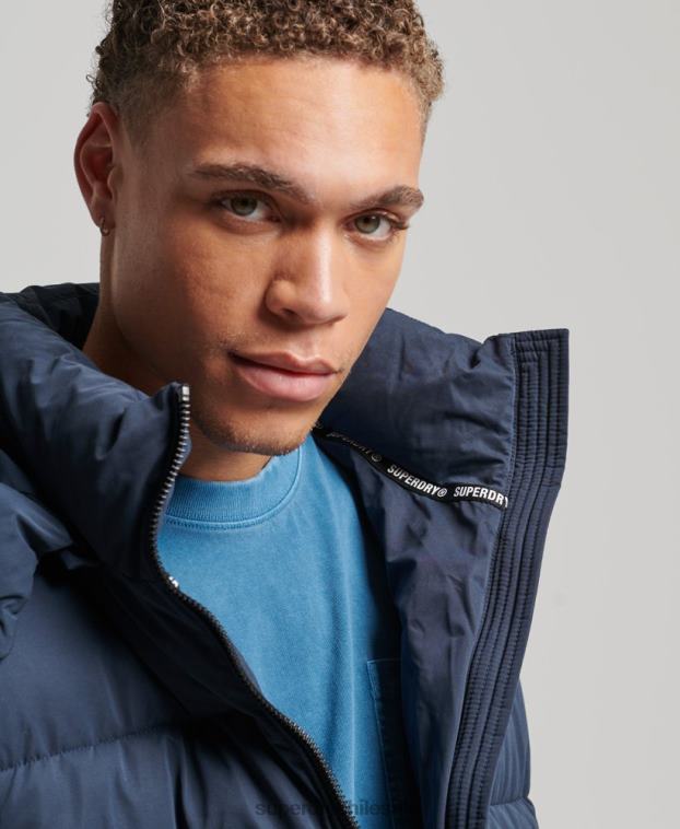 hombres Superdry Armada chaqueta acolchada de montaña de microfibra 2R68Z1045