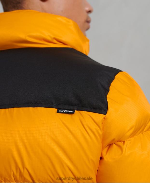 hombres Superdry amarillo chamarra acolchada con código sportstyle 2R68Z4507
