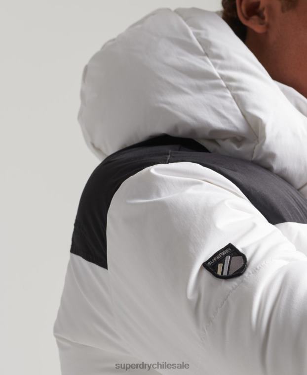 hombres Superdry blanco chamarra capitonada con capucha 2R68Z1054