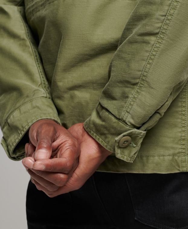 hombres Superdry caqui chaqueta militar con forro de borreguito de campo m65 2R68Z4689
