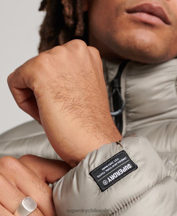 hombres Superdry gris oscuro chaqueta acolchada ligera 2R68Z949