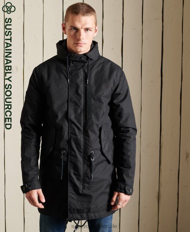 hombres Superdry gris oscuro parka militar con cola de pez 2R68Z4687