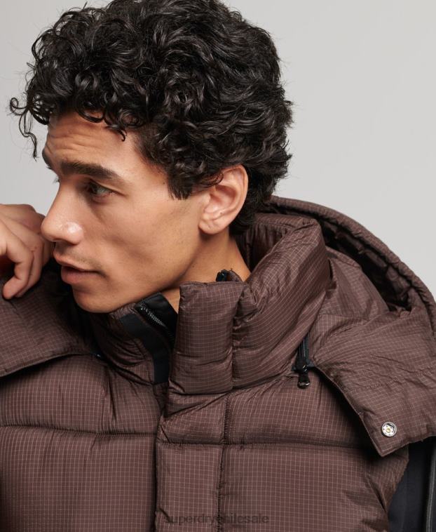 hombres Superdry marrón chaleco acolchado corto touchline 2R68Z958