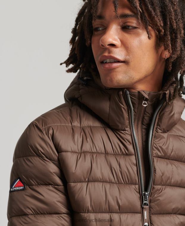 hombres Superdry marrón chamarra acolchada clásica con capucha 2R68Z987