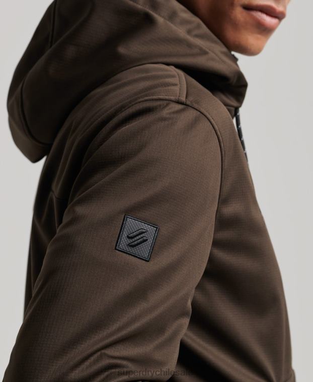 hombres Superdry marrón chamarra deportiva de tejido técnico suave 2R68Z4600