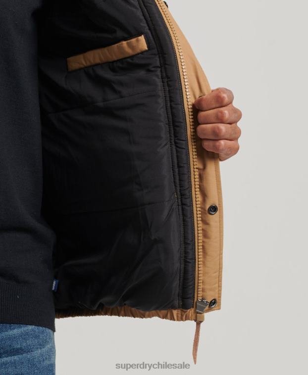 hombres Superdry marrón chaqueta acolchada de montaña 2R68Z4467