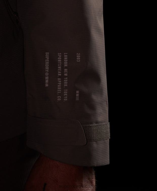 hombres Superdry marrón chaqueta impermeable 2R68Z4723