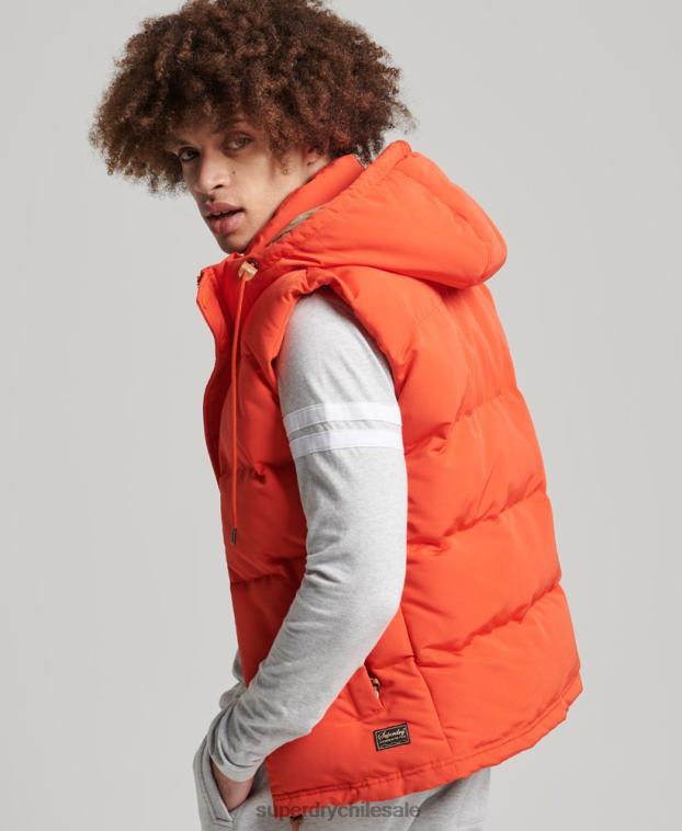 hombres Superdry naranja chaleco acolchado everest con capucha 2R68Z4460