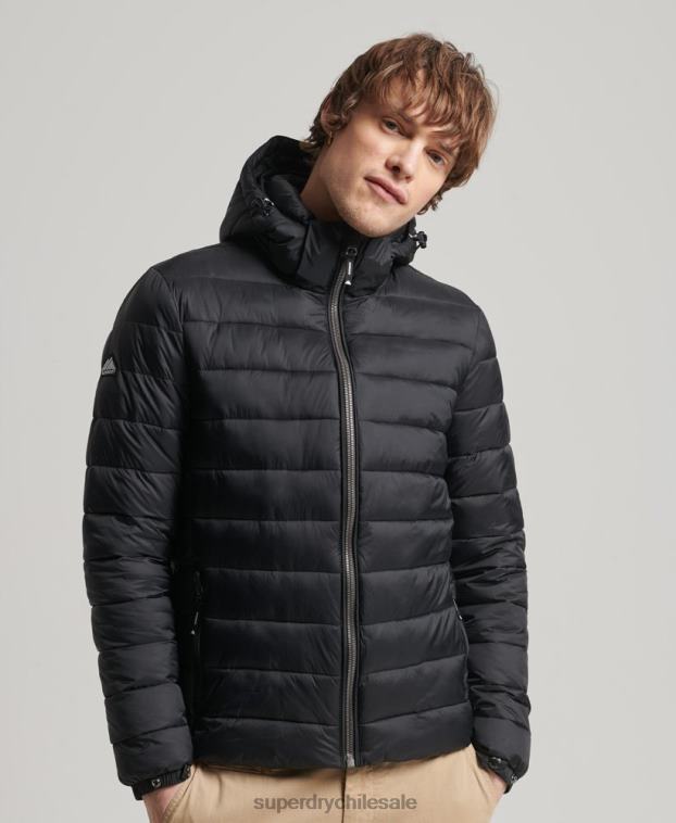 hombres Superdry negro chamarra acolchada clásica con capucha 2R68Z1087