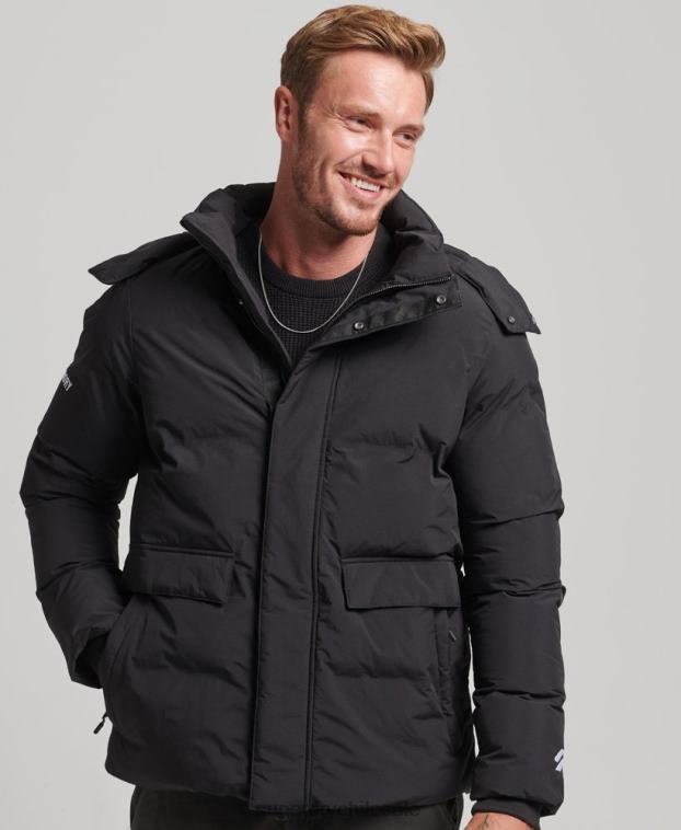 hombres Superdry negro chamarra corta acolchada 2R68Z4501