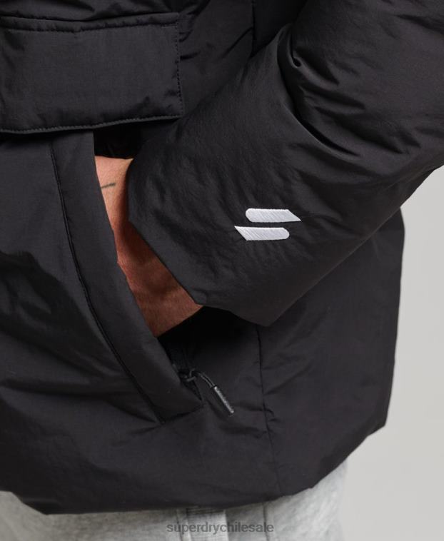 hombres Superdry negro chamarra corta acolchada 2R68Z4535