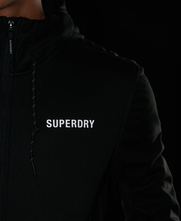 hombres Superdry negro chamarra deportiva de tejido técnico suave 2R68Z1112