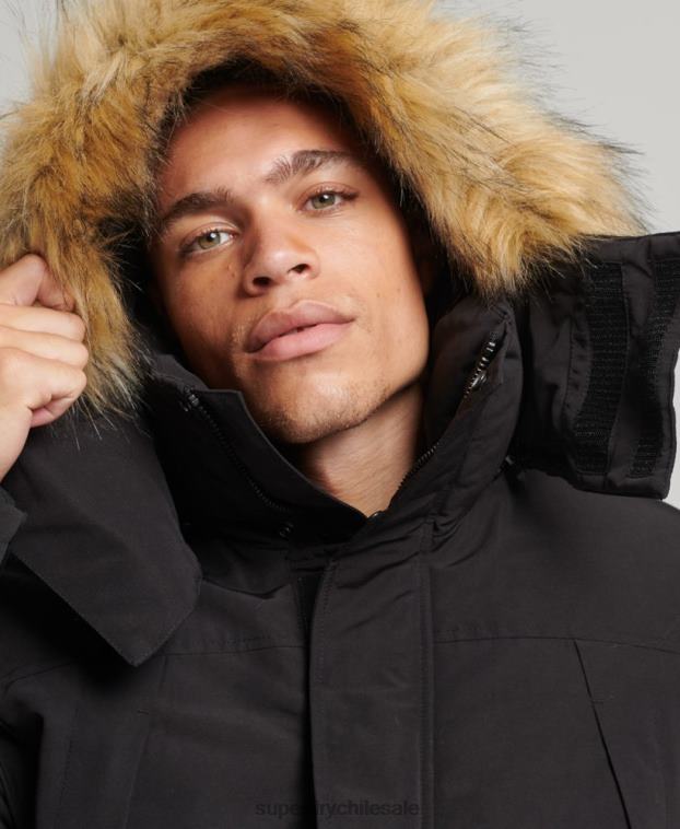 hombres Superdry negro chamarra parka Everest con capucha de piel sintética 2R68Z4613