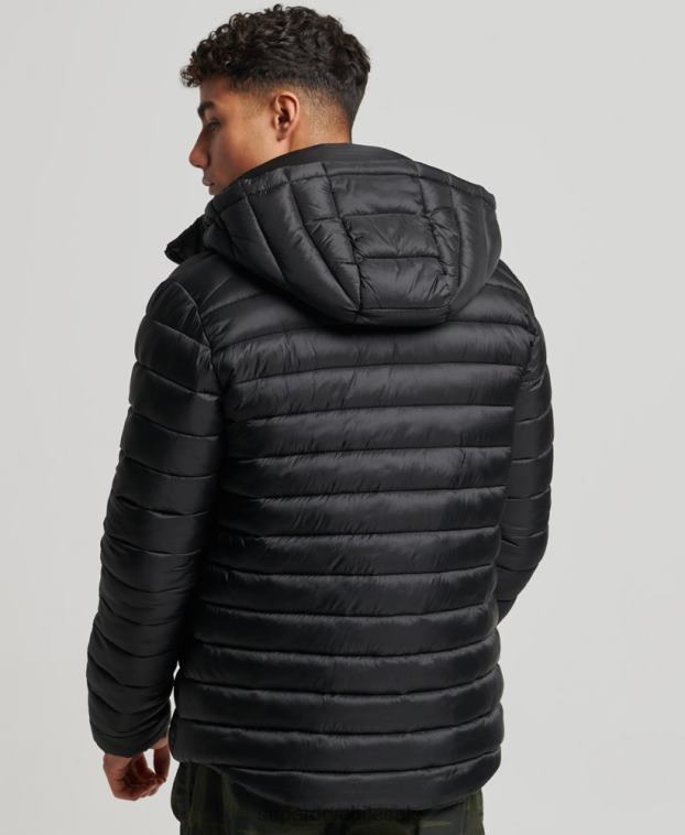 hombres Superdry negro chaqueta acolchada ligera 2R68Z1138