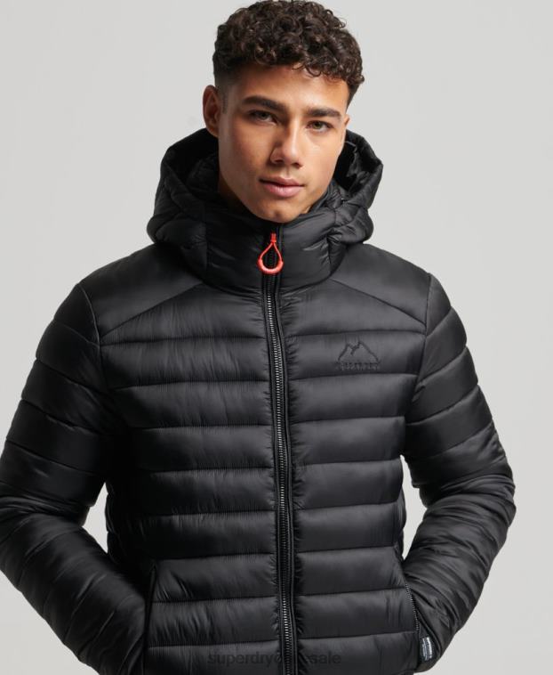 hombres Superdry negro chaqueta acolchada ligera 2R68Z1138