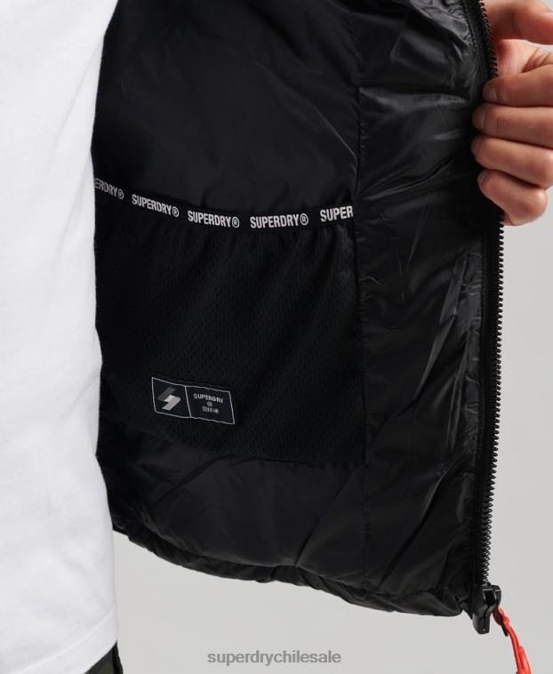 hombres Superdry negro chaqueta acolchada ligera 2R68Z1138