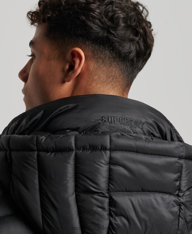 hombres Superdry negro chaqueta acolchada ligera 2R68Z1138