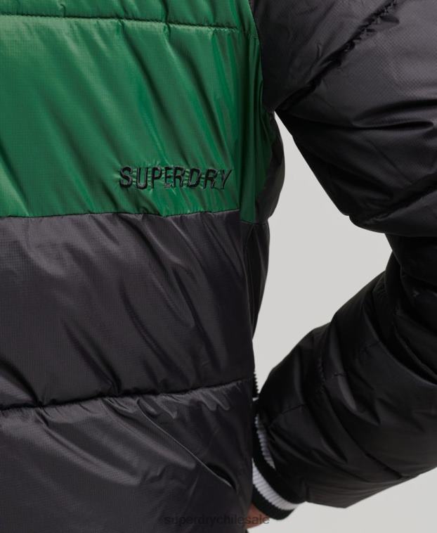 hombres Superdry negro chaqueta deportiva acolchada color block 2R68Z4597